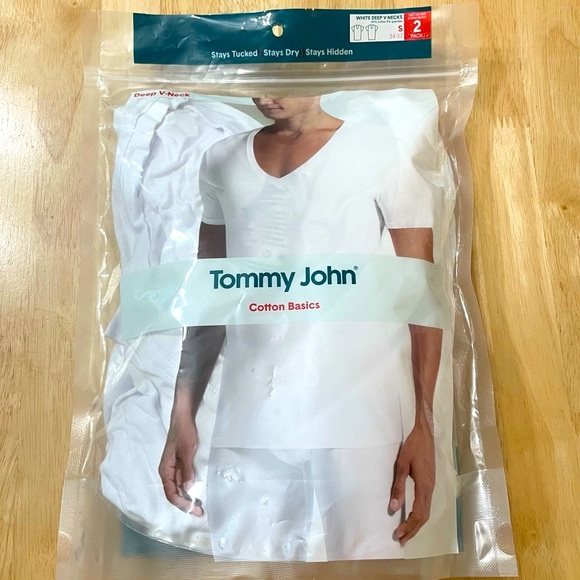 Tommy John Undershirts Small V Neck White Men’s Stay-Tucked Fit/ 2 pack - Picture 1 of 7
